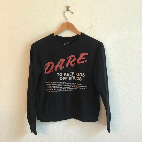 Vintage Sweaters - Vintage D.A.R.E. S/P black sweater kids drugs